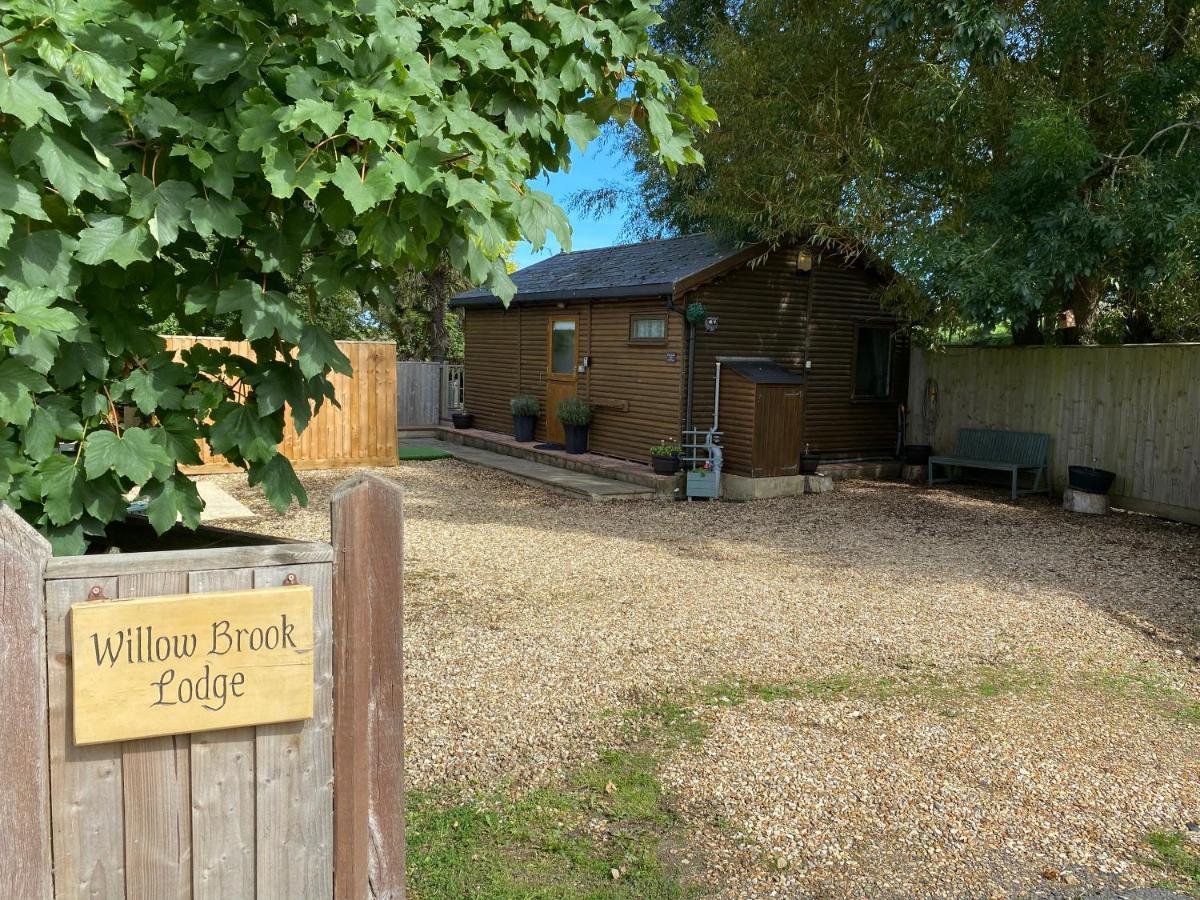 Cosy Dog Friendly Lodge With An Outdoor Bath On The Isle Of Wight Whitwell  Zewnętrze zdjęcie